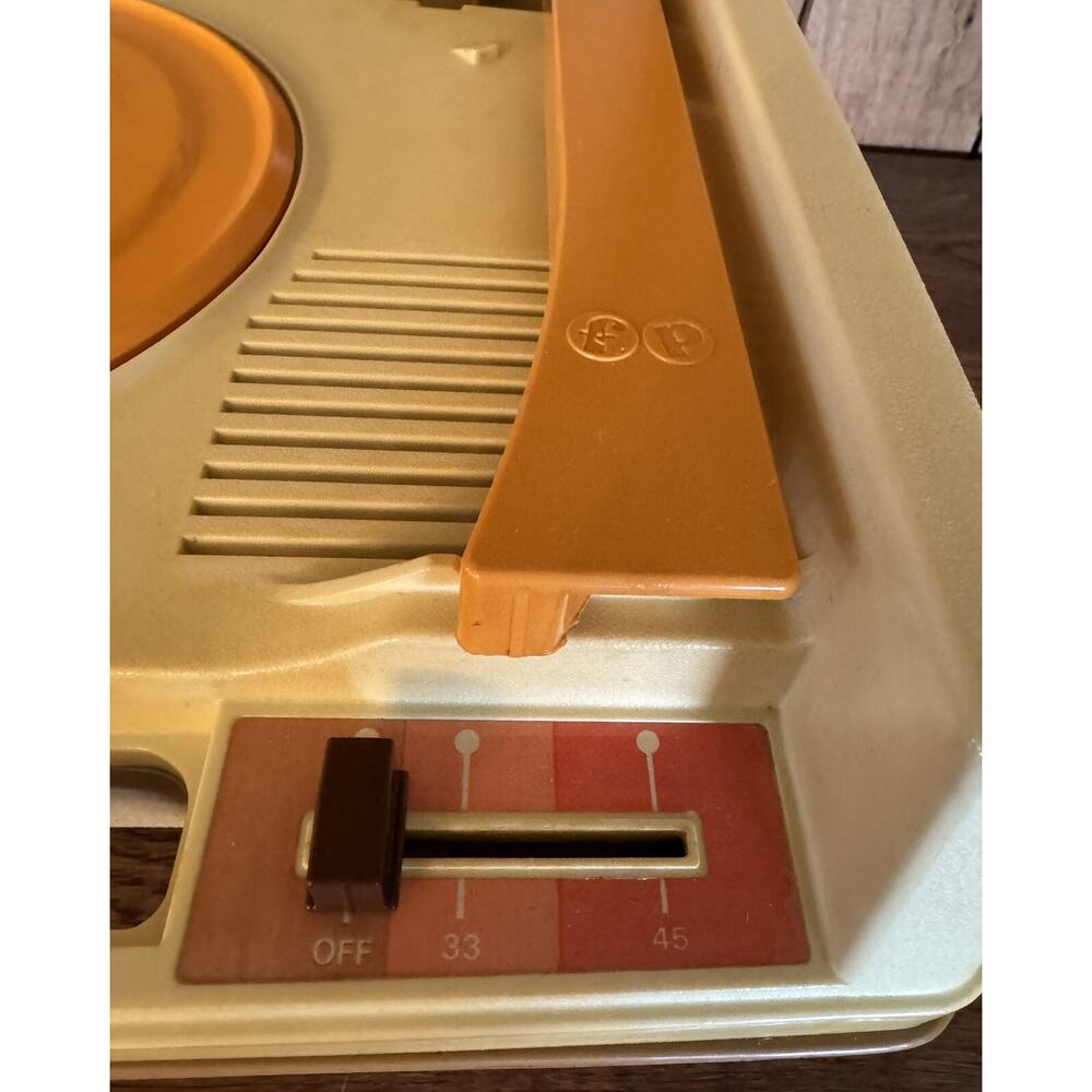 Vintage 1978 Fisher Price Record Player Works - Picture 4 of 13